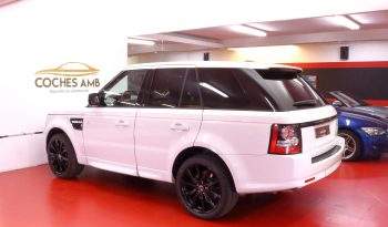 Range Rover lleno