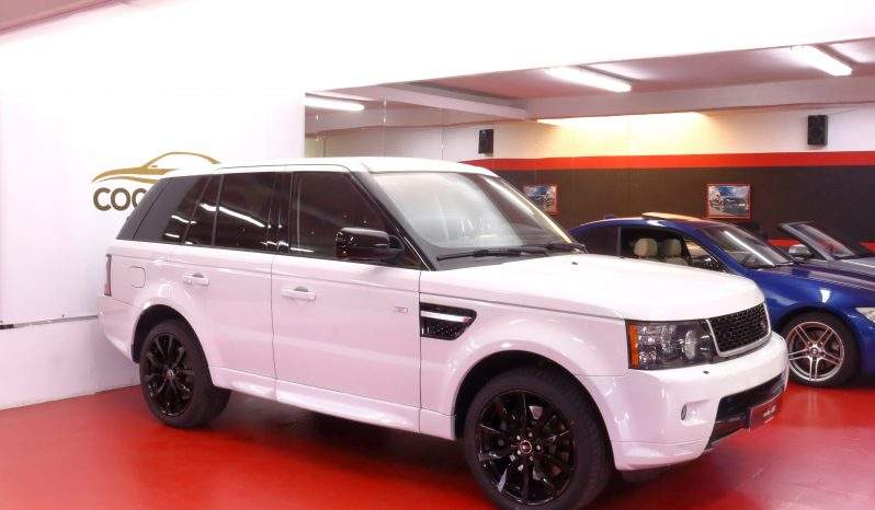 Range Rover lleno