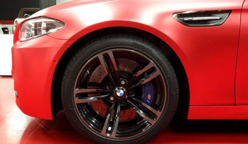 BMW M5 AKRAPOVIC 575CV lleno