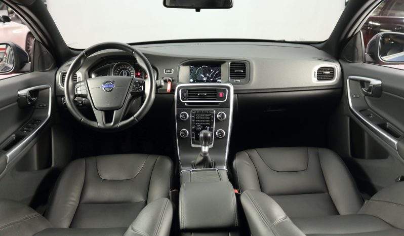 VOLVO V60 1.6 D2 Momentum 5p. lleno