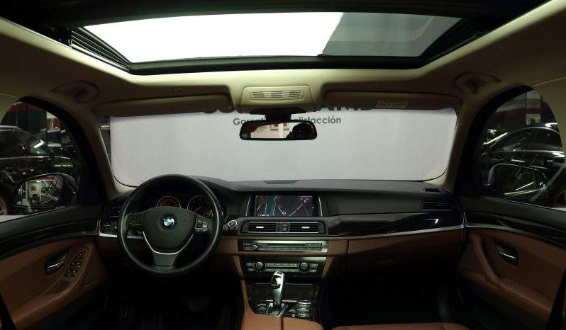 BMW 520D 190CV AUT. LUXURY LINE lleno