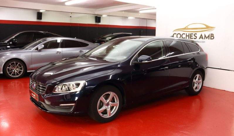 VOLVO V60 2.0 D2 Momentum Auto 5p. lleno