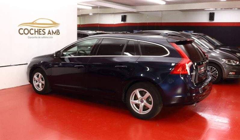 VOLVO V60 2.0 D2 Momentum Auto 5p. lleno