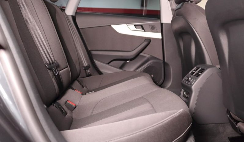AUDI A5 Advanced 40 TFSI 150kW S tron Sportback 5p. lleno
