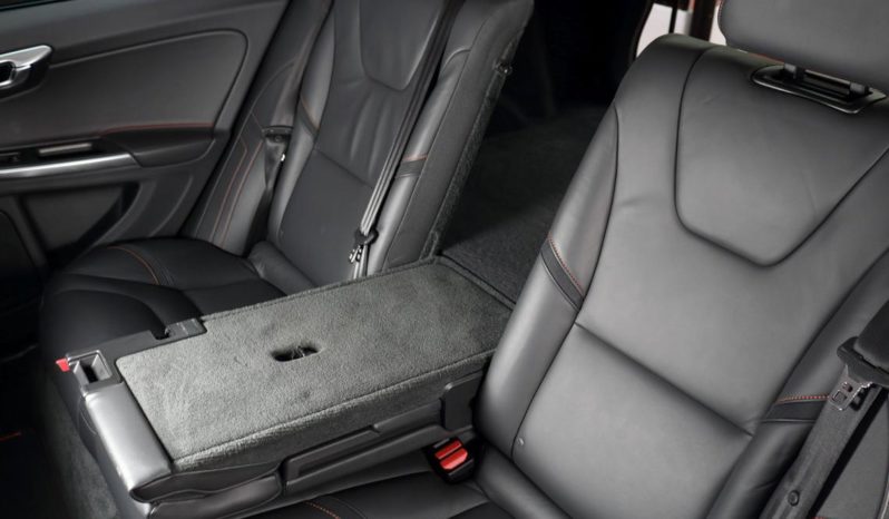 VOLVO V60 2.0 D3 RDesign Momentum 5p. lleno