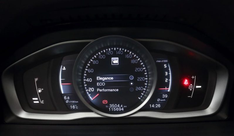 VOLVO V60 2.0 D3 RDesign Momentum 5p. lleno