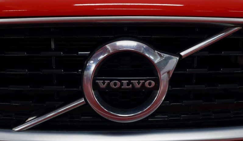 VOLVO V40 2.0 D4 RDesign Momentum Auto 5p. lleno