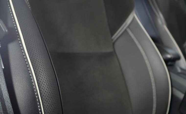 VOLVO V40 2.0 D4 RDesign Momentum Auto 5p. lleno