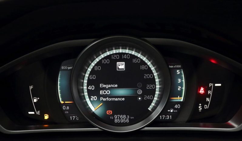 VOLVO V40 2.0 D4 RDesign Momentum Auto 5p. lleno