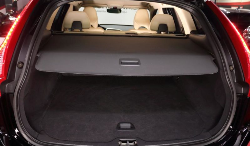 VOLVO XC60 2.0 D3 Kinetic Auto 5p. lleno