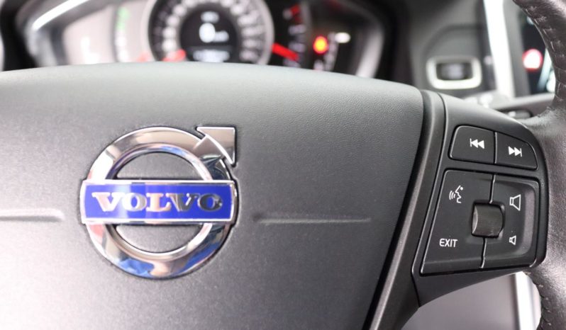 VOLVO XC60 2.0 D3 Kinetic Auto 5p. lleno