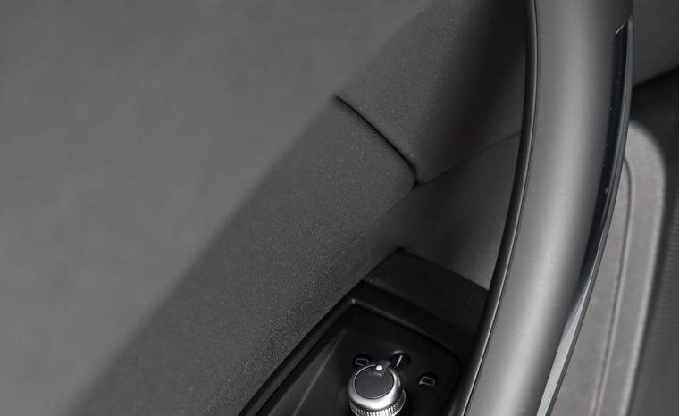 AUDI A1 1.4 TFSI 125CV Attraction 3p. lleno