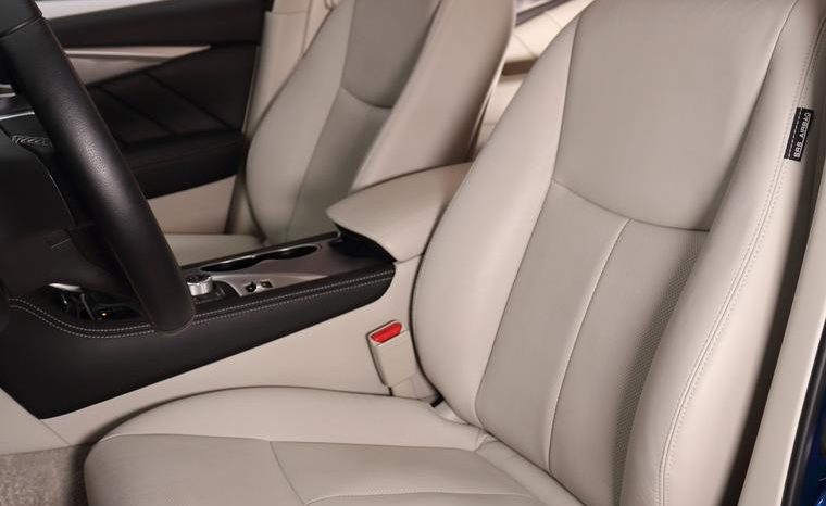 INFINITI Q50 3.5 Hybrid PREMIUM Auto 4p. lleno