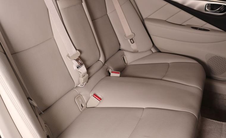 INFINITI Q50 3.5 Hybrid PREMIUM Auto 4p. lleno