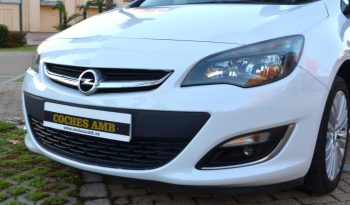 Opel Astra lleno