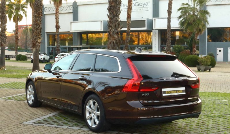 VOLVO V90 2.0 D3 Momentum Auto 5p. lleno