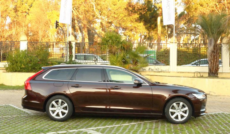 VOLVO V90 2.0 D3 Momentum Auto 5p. lleno