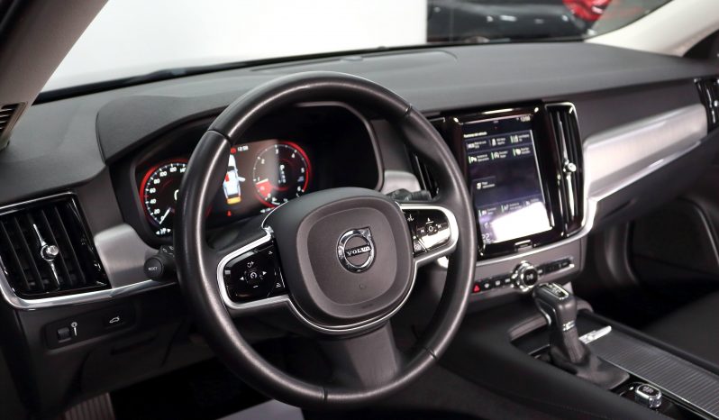 VOLVO V90 2.0 D3 Momentum Auto 5p. lleno