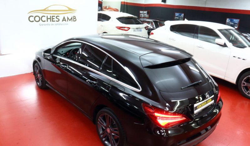 MERCEDES-BENZ CLA 220 d Shooting Brake lleno