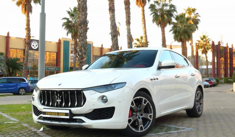 MASERATI Levante V6 275 HP D AWD lleno