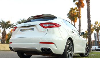 MASERATI Levante V6 275 HP D AWD lleno