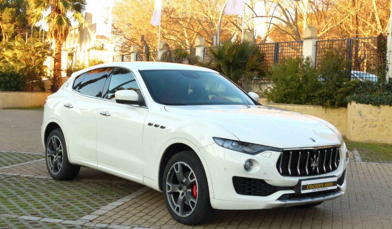 MASERATI Levante V6 275 HP D AWD lleno