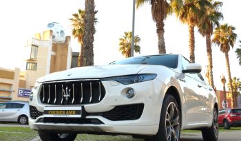 MASERATI Levante V6 275 HP D AWD lleno