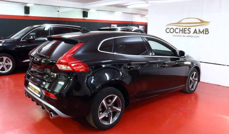 VOLVO V40 2.0 D3 RDesign lleno