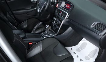 VOLVO V40 2.0 D3 RDesign lleno