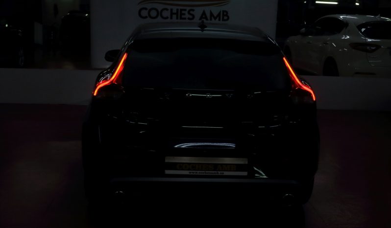 VOLVO V40 2.0 D3 RDesign lleno