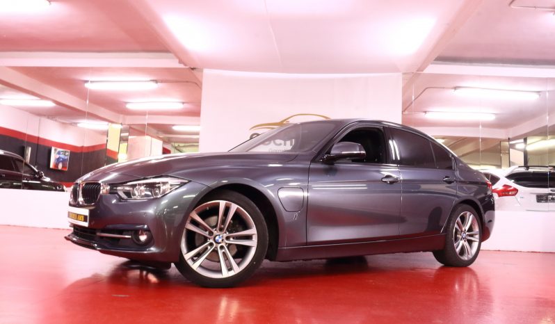 BMW Serie 3 330e lleno