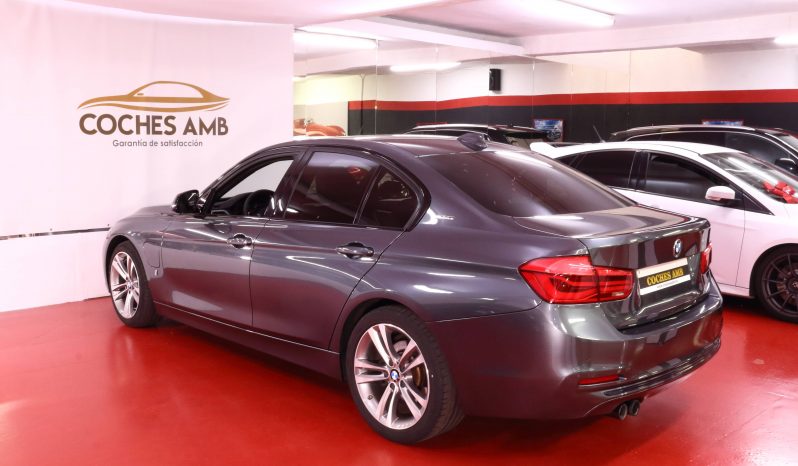 BMW Serie 3 330e lleno