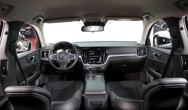VOLVO V60 2.0 D3 Momentum lleno