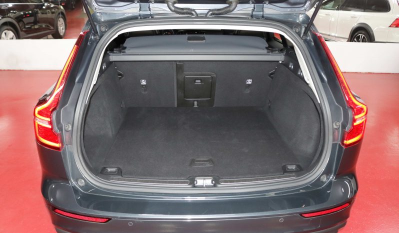 VOLVO V60 2.0 D3 Momentum lleno