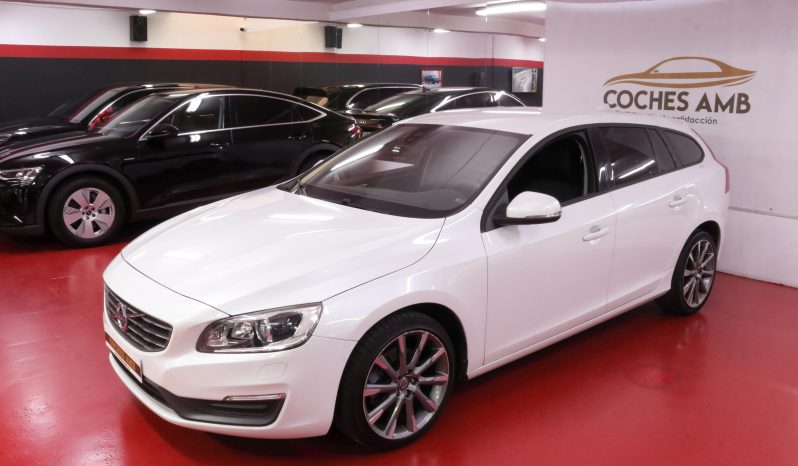 VOLVO V60 2.0 D3 Momentum lleno