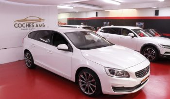 VOLVO V60 2.0 D3 Momentum lleno