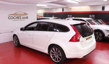 VOLVO V60 2.0 D3 Momentum lleno