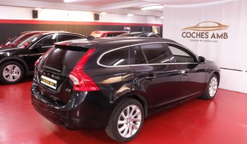 VOLVO V60 2.0 D3 Momentum lleno