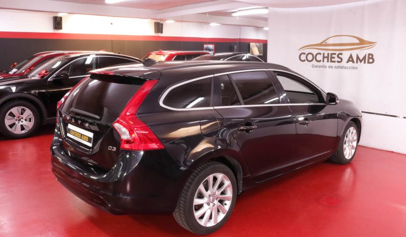 VOLVO V60 2.0 D3 Momentum lleno