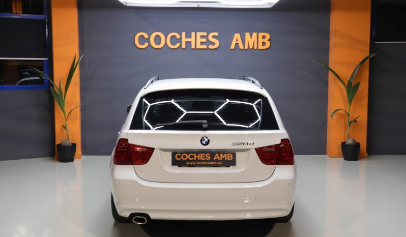 BMW 320D TOURING lleno