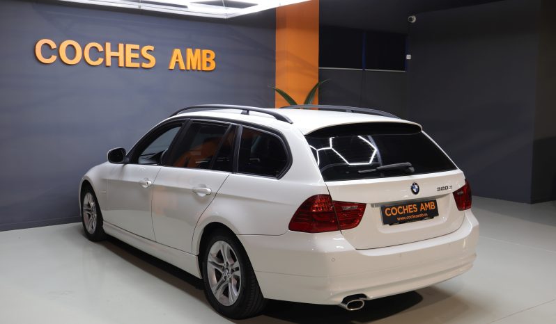 BMW 320D TOURING lleno
