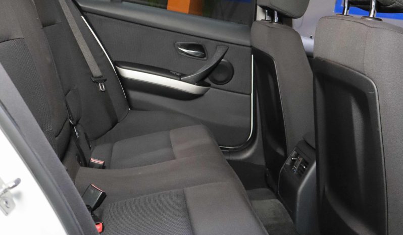 BMW 320D TOURING lleno