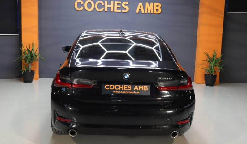 BMW 330e lleno