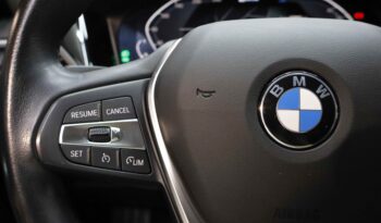 BMW 330e lleno