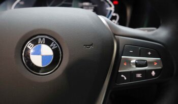 BMW 330e lleno