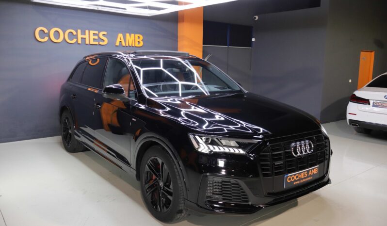 AUDI Q7 S line 60TFSIe quattro lleno