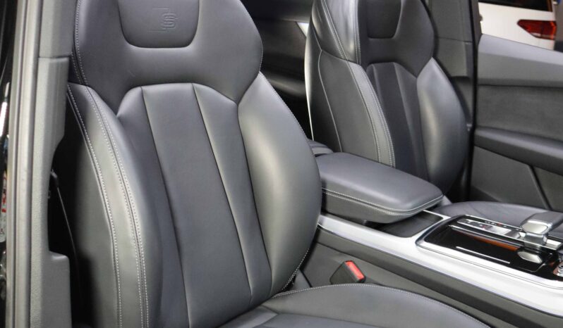 AUDI Q7 S line 60TFSIe quattro lleno