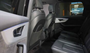 AUDI Q7 S line 60TFSIe quattro lleno