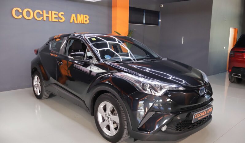TOYOTA C-HR 1.8 125H Style Plus lleno