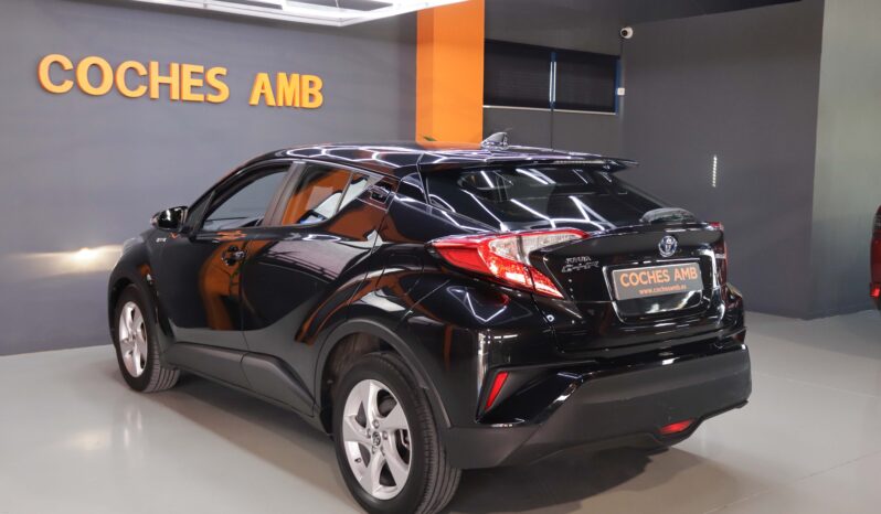 TOYOTA C-HR 1.8 125H Style Plus lleno